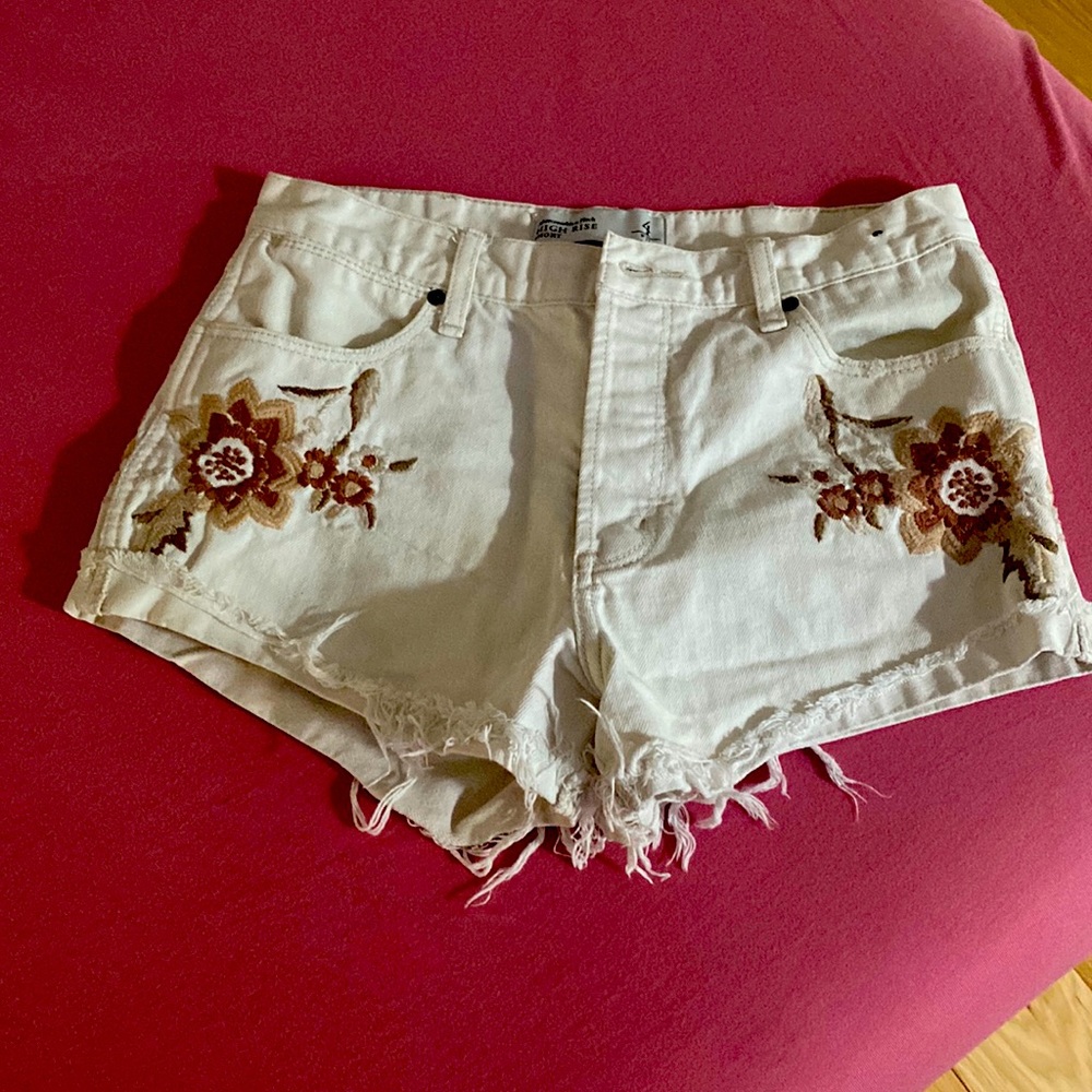 Abercrombie high rise shorts size 4/w27